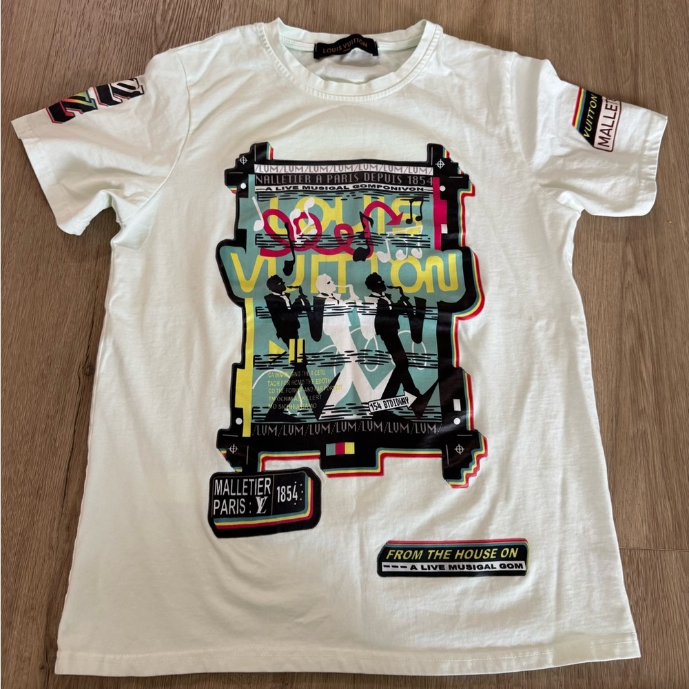 Louis Vuitton Graphic T-Shirt size M